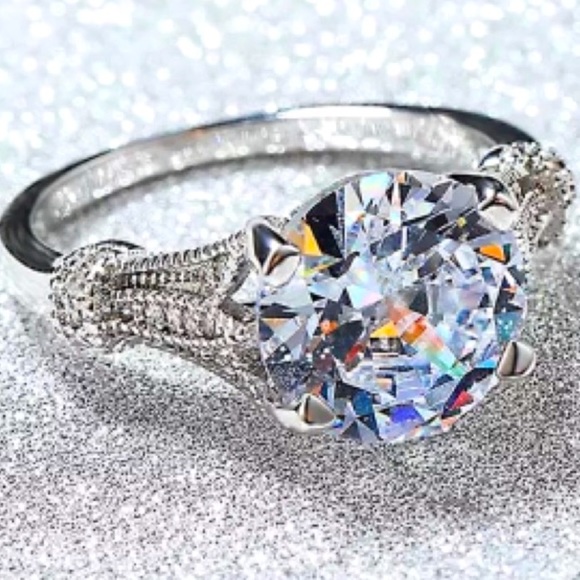 🔥HOST PICK!!!🔥 SUPER GORGEOUS 18K White Gold 3Ct Moissanite Ring!😍 - Picture 4 of 8